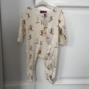 Milkbarn Kids One Piece Sleeper with Ski Print, Size 6-9 months